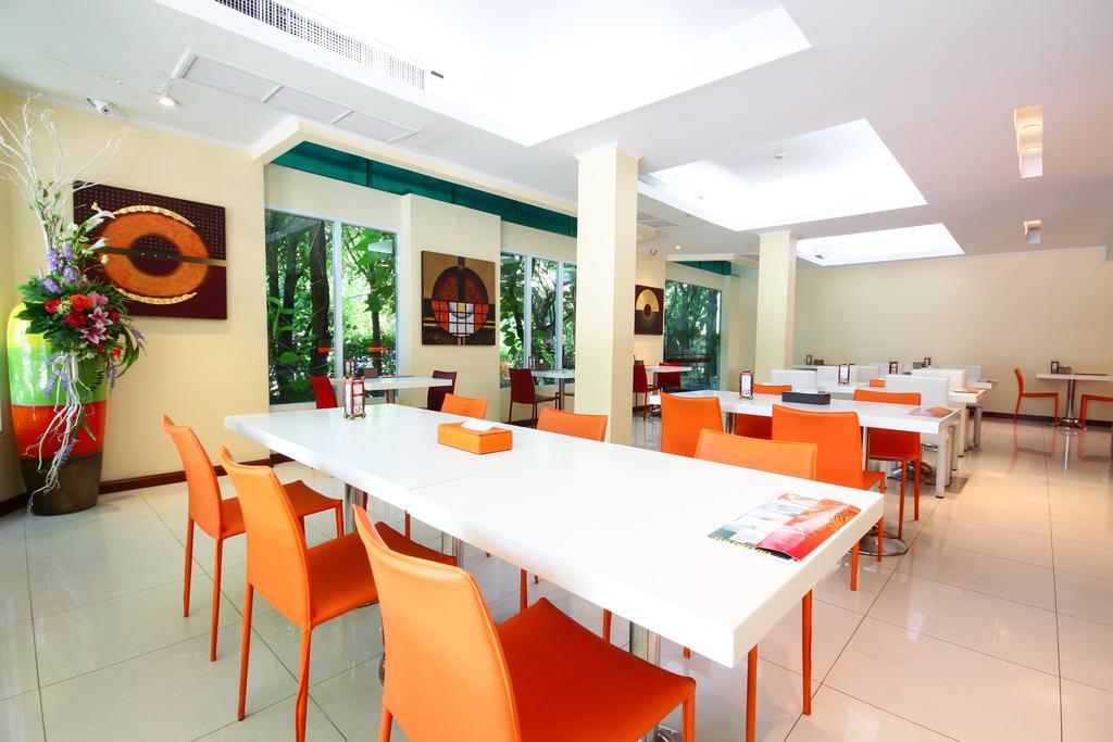 Hotel Calypzo Bangkok Exterior foto
