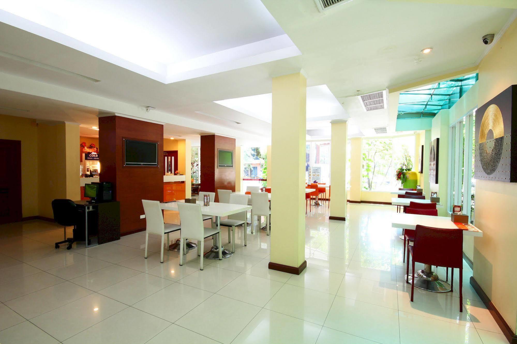 Hotel Calypzo Bangkok Exterior foto