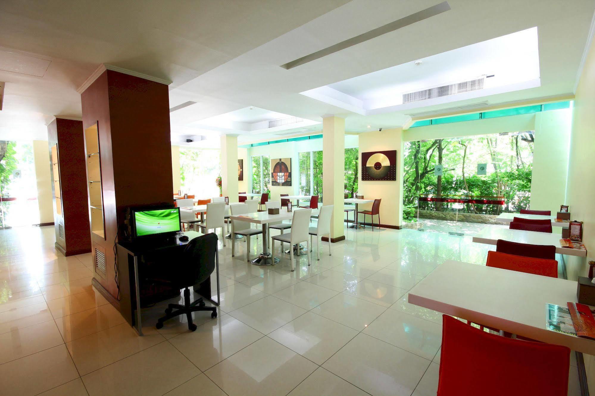 Hotel Calypzo Bangkok Exterior foto
